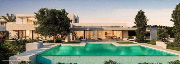 Foto 1 de Casa adosada en venta en Playa Bajadilla - Puertos de 5 habitaciones con terraza y piscina