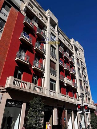 Foto 1 de Piso en venta en Centro - Valladolid de 7 habitaciones con balcón y calefacción