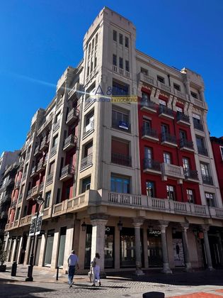 Foto 2 de Piso en venta en Centro - Valladolid de 7 habitaciones con balcón y calefacción