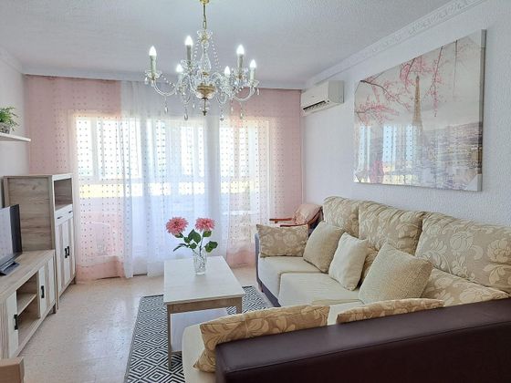 Foto 1 de Alquiler de piso en Barriada de Andalucía - Ardila de 3 habitaciones con terraza y muebles