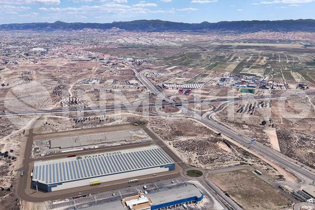Foto 2 de Nau en lloguer a calle Industria de la Madera de 6252 m²