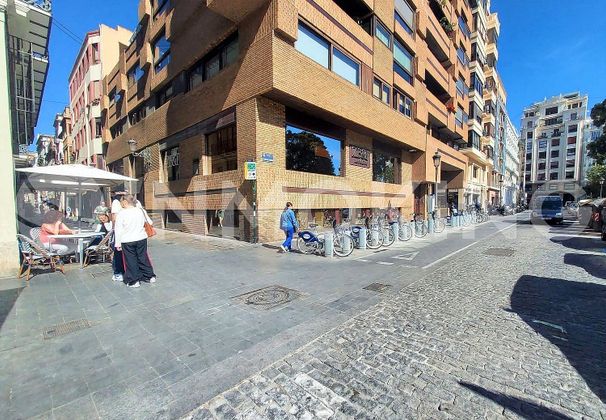Foto 1 de Oficina en lloguer a plaza D'alfons El Magnànim de 1036 m²