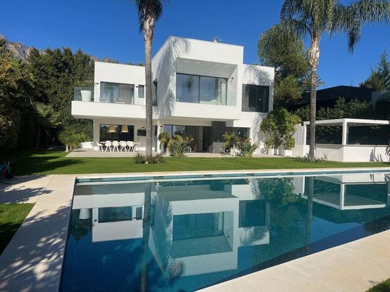 Foto 1 de Casa en venda a calle Pizarra de 6 habitacions amb terrassa i piscina
