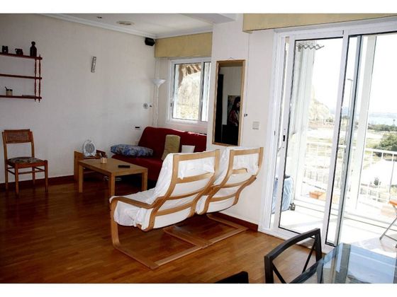 Foto 2 de Alquiler de piso en Raval Roig - Virgen del Socorro de 2 habitaciones con terraza y muebles