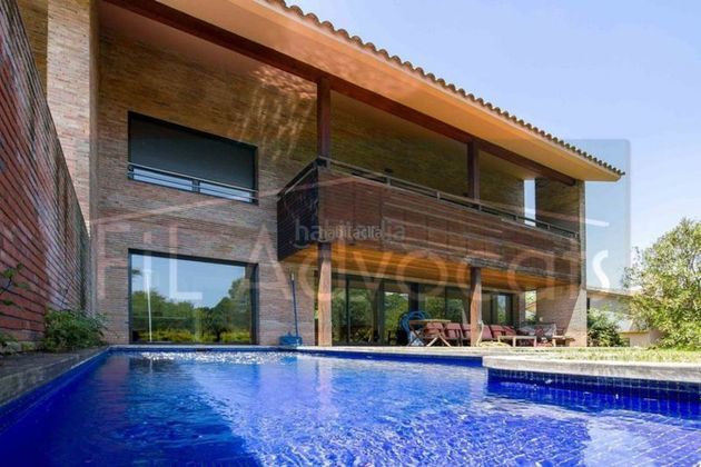 Foto 1 de Xalet en venda a L'Eixample de 6 habitacions amb terrassa i piscina