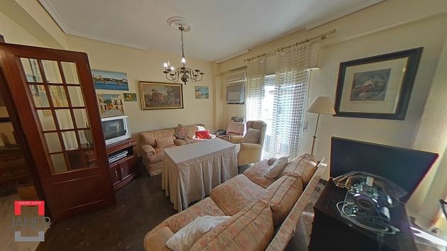 Foto 1 de Pis en venda a Nervión de 2 habitacions amb balcó i aire acondicionat