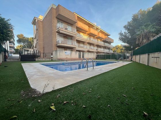 Foto 1 de Venta de piso en paseo Del Mediterrani de 2 habitaciones con terraza y piscina