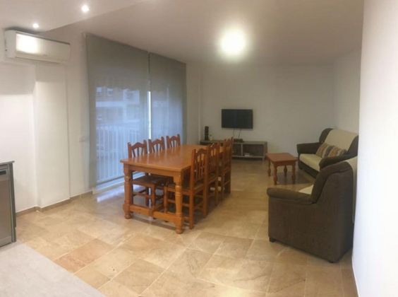 Foto 1 de Piso en alquiler en Nou Eixample Nord de 3 habitaciones con muebles y aire acondicionado