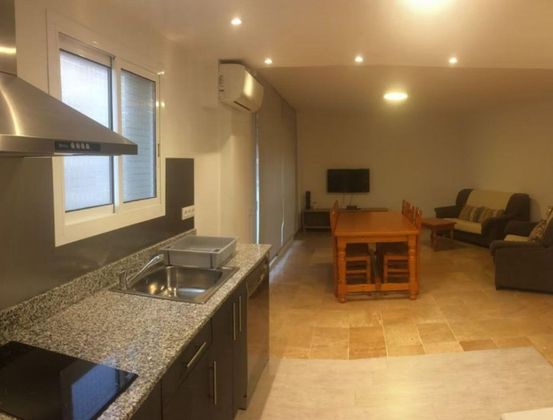 Foto 2 de Piso en alquiler en Nou Eixample Nord de 3 habitaciones con muebles y aire acondicionado
