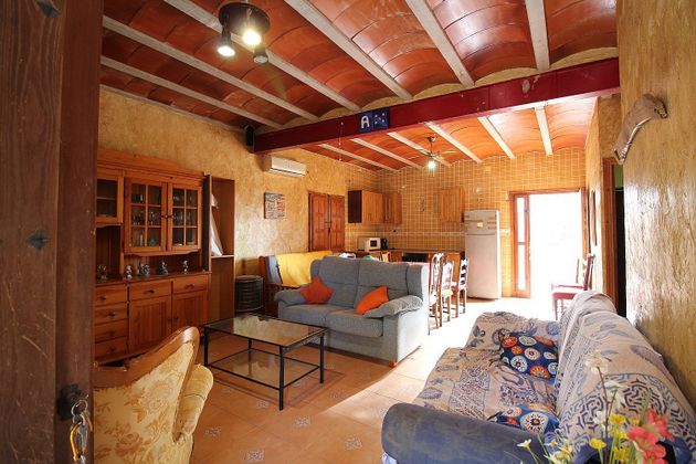 Foto 2 de Casa rural en venda a Magdalena de 3 habitacions amb terrassa i piscina