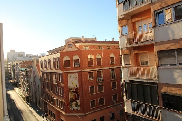 Foto 2 de Pis en venda a calle Pintor Aparicio de 3 habitacions amb balcó i ascensor