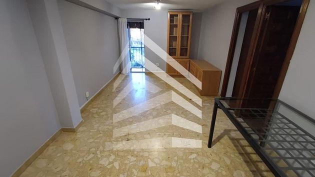 Foto 2 de Pis en venda a Sant Adrià de Besos de 3 habitacions i 75 m²