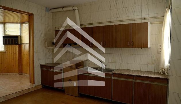 Foto 1 de Piso en venta en Centre Històric - Rambla Ferran - Estació de 4 habitaciones con balcón y calefacción