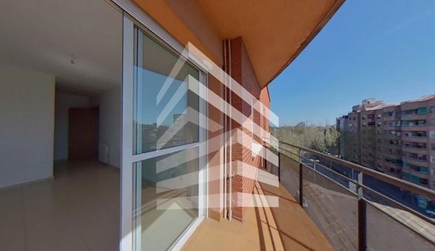 Foto 2 de Dúplex en venda a Sant Adrià de Besos de 3 habitacions amb balcó i ascensor