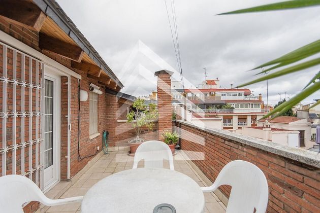 Foto 2 de Venta de casa en El Putxet i el Farró de 5 habitaciones con terraza y garaje