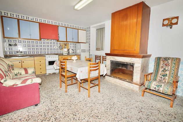 Foto 1 de Casa en venda a avenida De Orihuela de 5 habitacions amb terrassa i garatge
