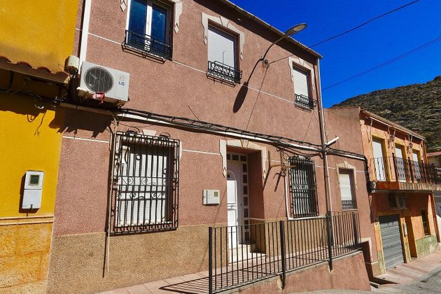 Foto 1 de Casa en venda a calle Trinquete Alto de 4 habitacions amb terrassa i garatge