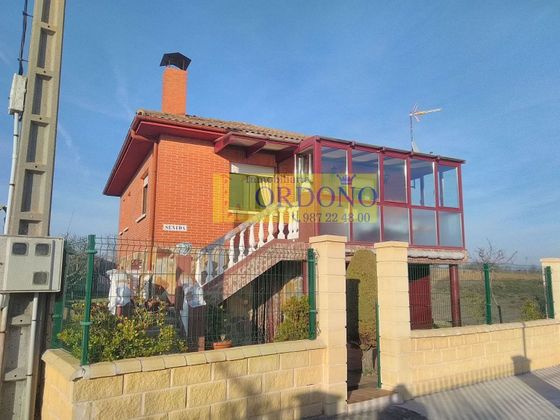 Foto 1 de Casa en venda a carretera Asturias de 3 habitacions amb terrassa i piscina