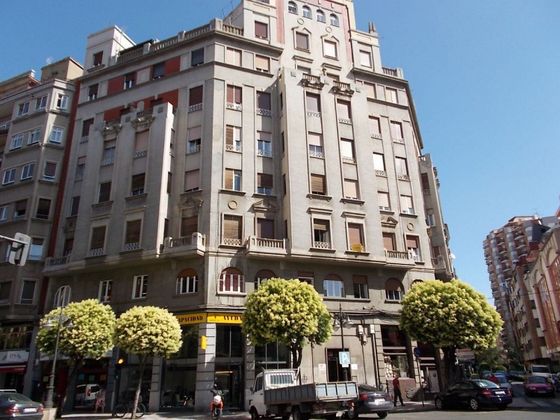 Foto 1 de Pis en venda a Centro Ciudad de 5 habitacions amb calefacció i ascensor