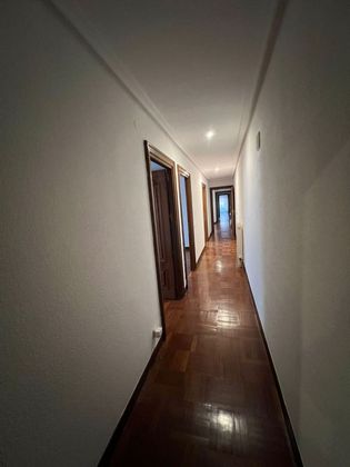 Foto 2 de Pis en lloguer a Centro Ciudad de 5 habitacions amb terrassa i ascensor