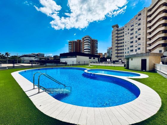 Foto 1 de Piso en alquiler en glorieta Deportista Sergio Cardell de 3 habitaciones con terraza y piscina