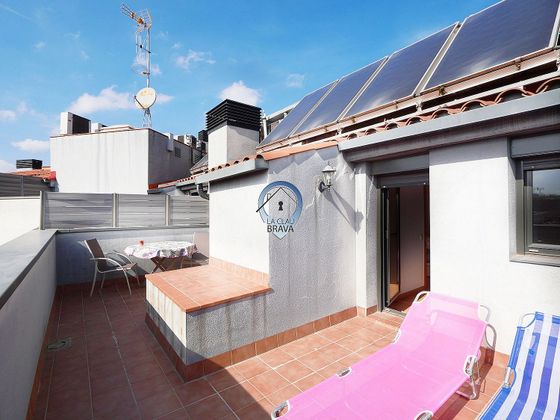 Foto 2 de Àtic en venda a Eixample - Sant Oleguer de 2 habitacions amb terrassa i garatge
