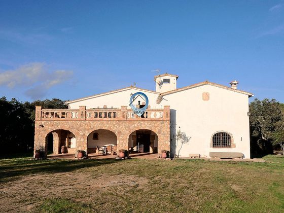 Foto 1 de Casa rural en venda a Llagostera de 4 habitacions amb terrassa