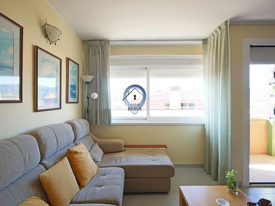 Foto 2 de Ático en venta en Barri de Tueda de 4 habitaciones con garaje y balcón