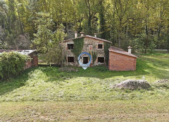 Foto 1 de Casa rural en venda a Sant Aniol de Finestres de 7 habitacions amb terrassa i piscina
