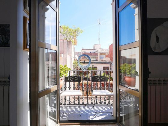 Foto 1 de Àtic en venda a Centre - Sant Feliu de Guíxols de 2 habitacions amb terrassa i balcó