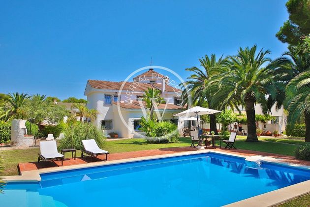 Foto 1 de Xalet en venda a Cap Salou de 5 habitacions amb terrassa i piscina