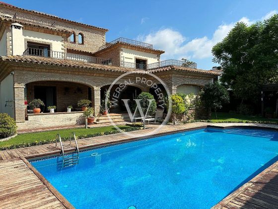 Foto 1 de Venta de chalet en Vilafortuny - Cap de Sant Pere de 6 habitaciones con terraza y piscina