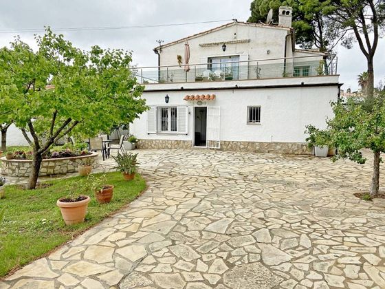 Foto 2 de Casa en venda a Escala, L´ de 6 habitacions amb terrassa i piscina