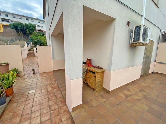 Foto 2 de Casa en venda a Escala, L´ de 4 habitacions amb terrassa i garatge
