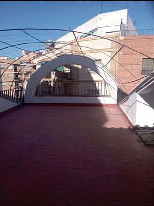 Foto 2 de Casa en venda a Centro Ciudad de 4 habitacions amb terrassa i garatge