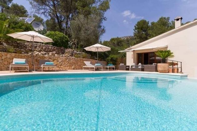 Foto 2 de Casa rural en venda a Calvià de 4 habitacions amb terrassa i piscina