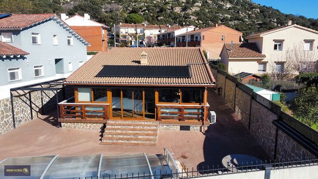 Foto 2 de Venta de chalet en calle De Los Colegios de 3 habitaciones con terraza y piscina
