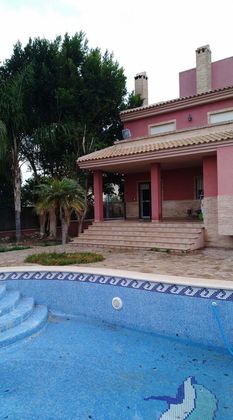 Foto 1 de Xalet en venda a La Raya de 4 habitacions amb terrassa i piscina