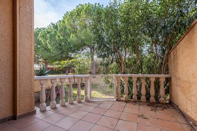 Foto 2 de Xalet en venda a Torroella de Fluvià de 2 habitacions amb terrassa i jardí