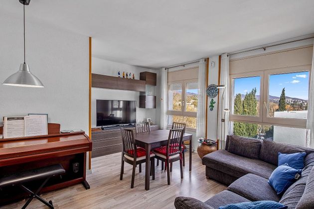 Foto 1 de Piso en venta en Llançà de 2 habitaciones con terraza y ascensor