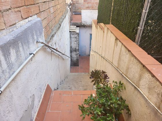 Foto 1 de Ático en venta en Centre - Santa Coloma de Gramanet de 2 habitaciones con terraza y jardín