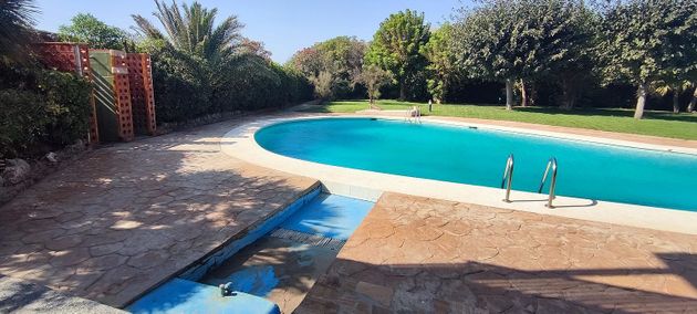 Foto 2 de Piso en alquiler en Gavà Mar de 3 habitaciones con terraza y piscina