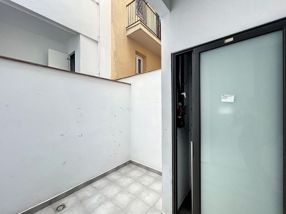 Foto 1 de Venta de piso en El Poble Sec - Parc de Montjuïc de 2 habitaciones con terraza y aire acondicionado