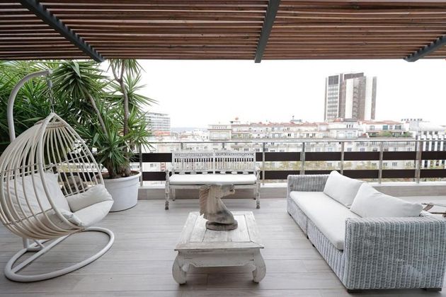 Foto 2 de Alquiler de ático en avenida Diagonal de 2 habitaciones con terraza y garaje