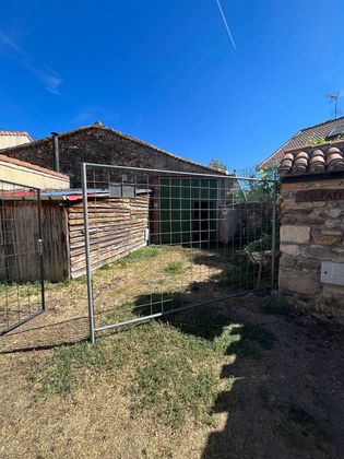 Foto 1 de Venta de casa en avenida Nogales de 1 habitación con jardín
