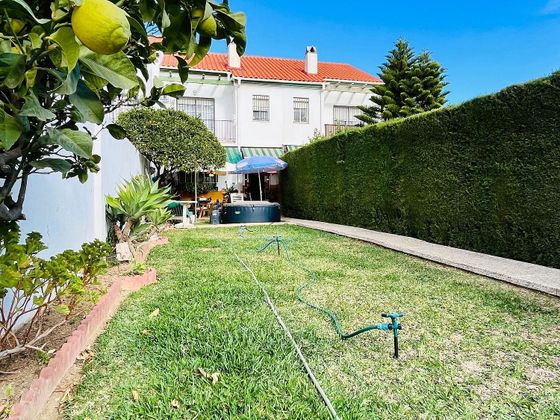 Foto 1 de Casa adossada en venda a Centro - Torremolinos de 3 habitacions amb terrassa i garatge