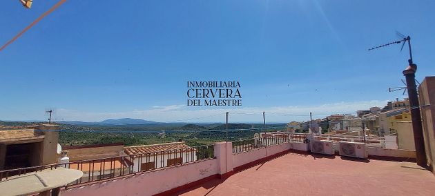 Foto 2 de Casa adossada en venda a Cervera del Maestre de 2 habitacions amb terrassa i balcó
