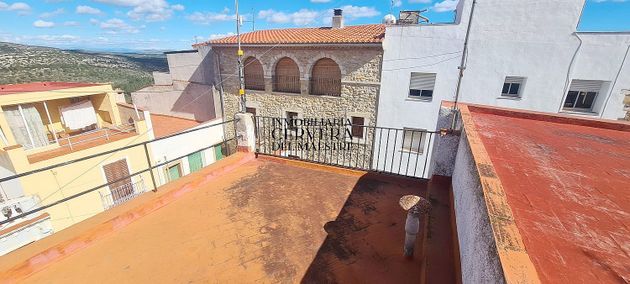 Foto 1 de Casa en venda a Cervera del Maestre de 5 habitacions amb terrassa i balcó