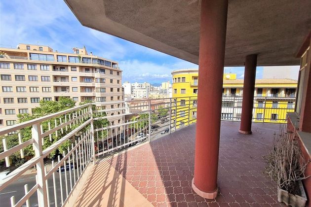 Foto 1 de Venta de piso en calle Aragón de 7 habitaciones con terraza y garaje