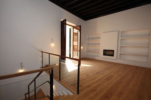 Foto 1 de Dúplex en venda a La Seu - Cort - Monti-sión de 2 habitacions amb garatge i calefacció
